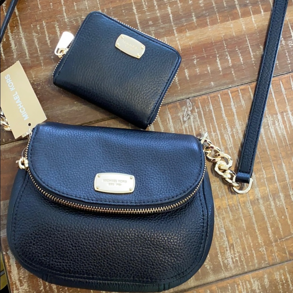 Michael Kors Bedford Crossbody and matching Wallet